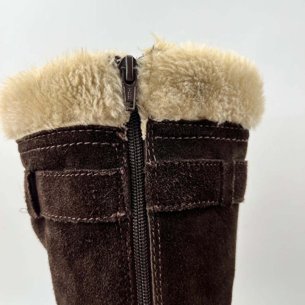 Y2K Bare Traps Boots Women 6.5M Brown Suede Wedge Faux Fur Trim Buckle Chunky